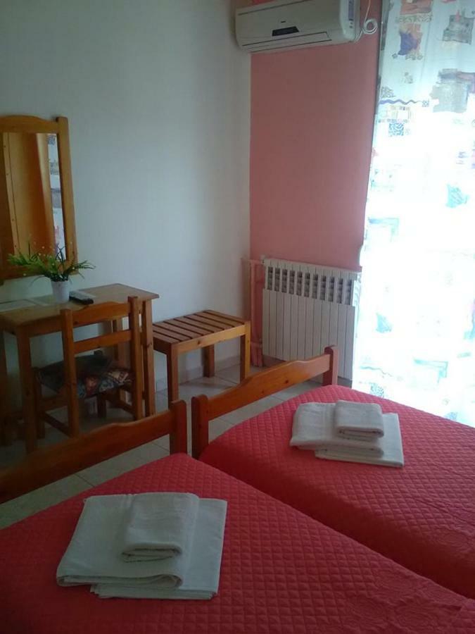 To Giouli Hotel โวโลส ภายนอก รูปภาพ